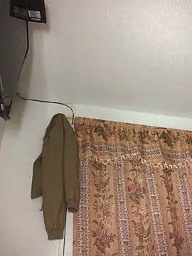 Snapshot of JuanaSimons chatting on 4, 3, 2026 JuanaSimons online show from 4, 3, 2026