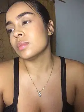 Snapshot of JuanaSimons chatting on 17, 1, 2026 JuanaSimons online show from 17, 1, 2026