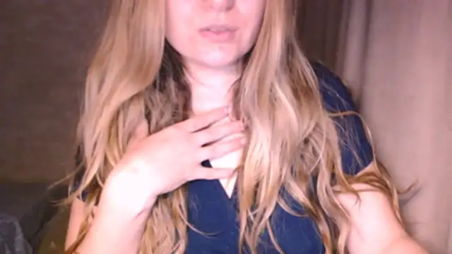 Snapshot of fiona_cute_2 chatting on 3, 10, 2025 fiona cute 2 online show from 3, 10, 2025