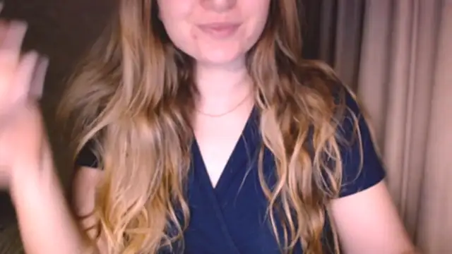 Snapshot of fiona_cute_2 chatting on 16, 11, 2025 fiona cute 2 online show from 16, 11, 2025