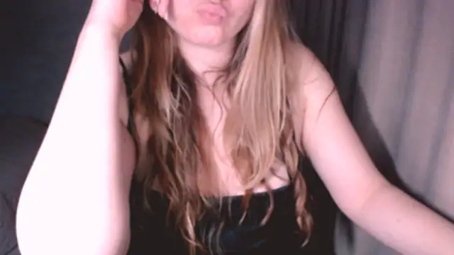 Snapshot of fiona_cute_2 chatting on 9, 2, 2026 fiona cute 2 online show from 9, 2, 2026