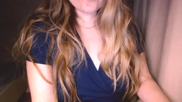 Snapshot of fiona_cute_2 chatting on 26, 10, 2025 fiona cute 2 online show from 26, 10, 2025