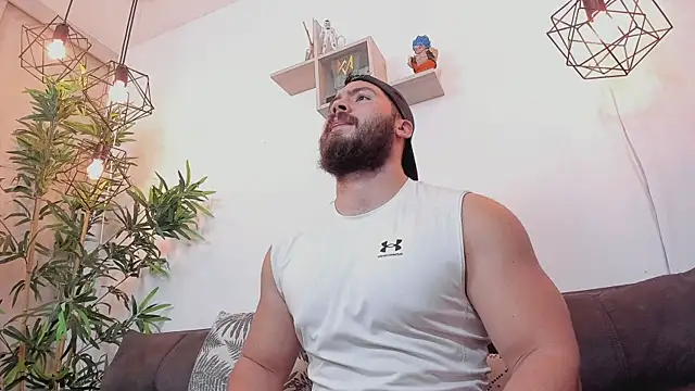 SebastianVilla  online show from 5, 5, 2026