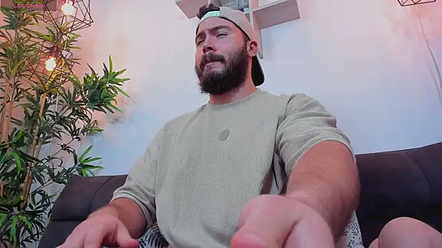 SebastianVilla  online show from 7, 5, 2026