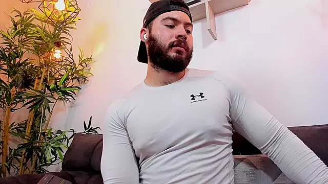 Snapshot of SebastianVilla_ chatting on 10, 7, 2026 SebastianVilla online show from 10, 7, 2026