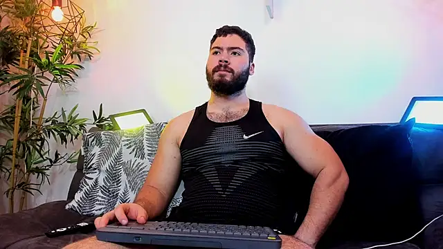 Snapshot of SebastianVilla_ chatting on 1, 7, 2026 SebastianVilla online show from 1, 7, 2026