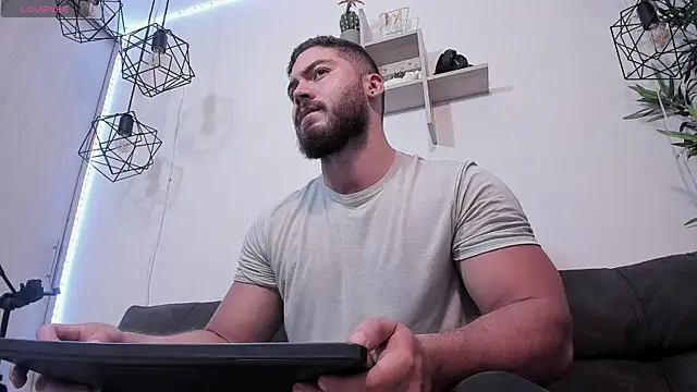 SebastianVilla  online show from 19, 3, 2025