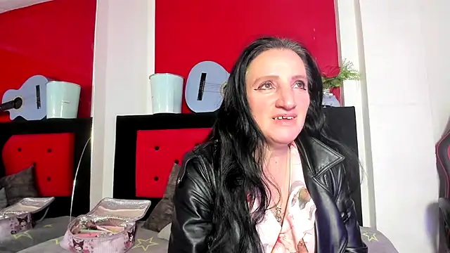 Andrefoxx  online show from 24, 11, 2025