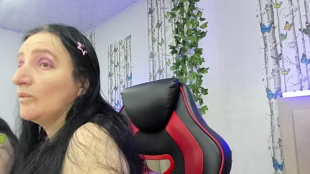 Andrefoxx  online show from 3, 11, 2025