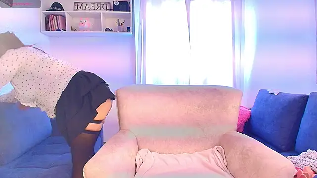 kendrajhonson online show from 4, 3, 2025