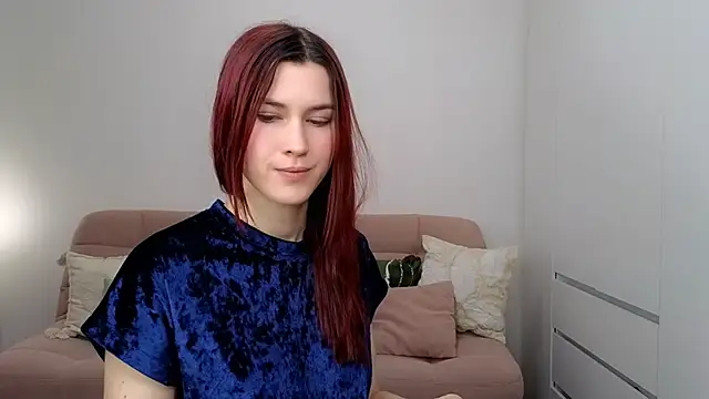 AliciaNewell online show from 26, 10, 2025