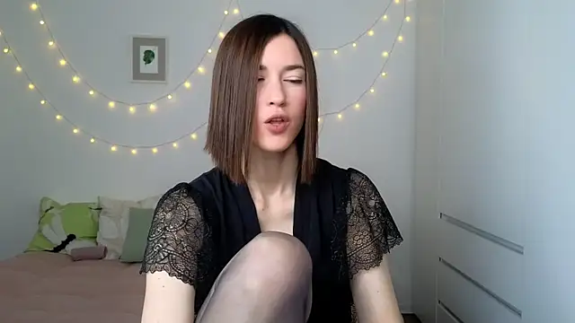 Snapshot of AliciaNewell chatting on 20, 7, 2026 AliciaNewell online show from 20, 7, 2026