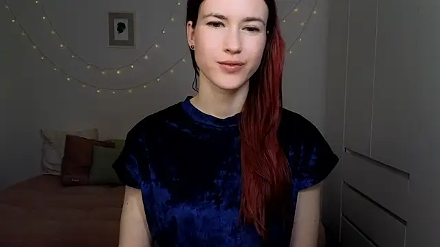 AliciaNewell online show from 4, 4, 2026