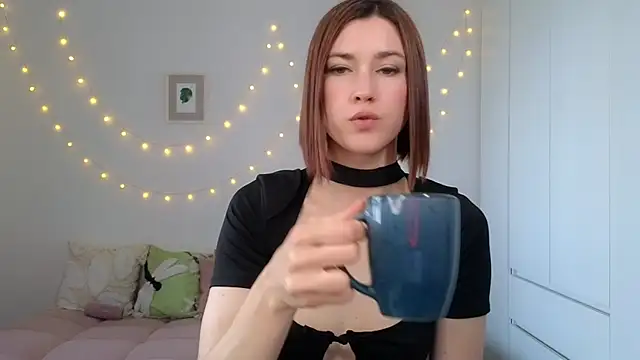 Snapshot of AliciaNewell chatting on 30, 6, 2026 AliciaNewell online show from 30, 6, 2026