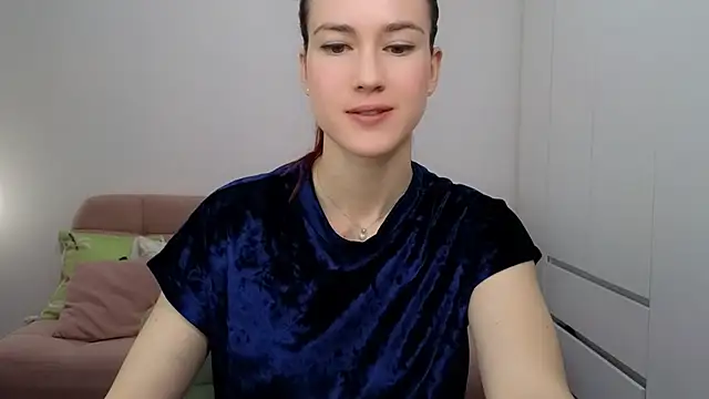 AliciaNewell online show from 3, 11, 2025