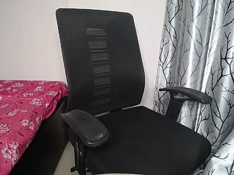 Snapshot of Naila00 chatting on 28, 2, 2026 Naila00 online show from 28, 2, 2026