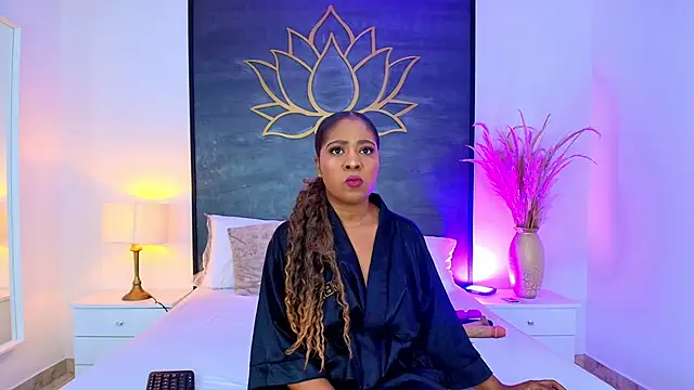 AlisonTravis online show from 26, 4, 2026