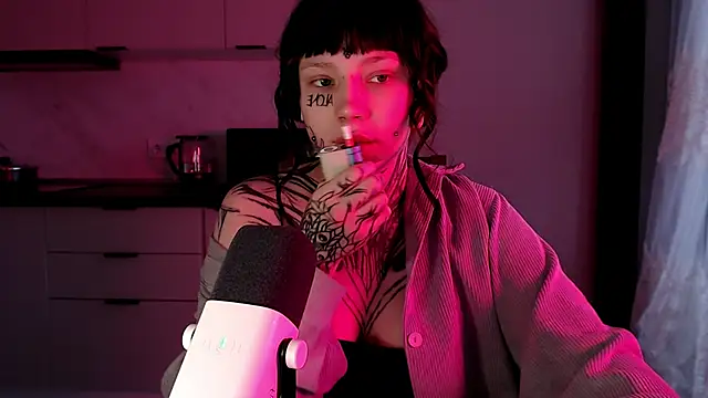 Snapshot of tradishka chatting on 10, 2, 2025 tradishka online show from 10, 2, 2025