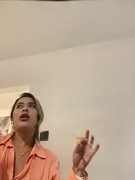 Snapshot of Emilia_Bakerr chatting on 5, 2, 2025 Emilia Bakerr online show from 5, 2, 2025