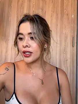 Emilia Bakerr online show from 8, 7, 2026