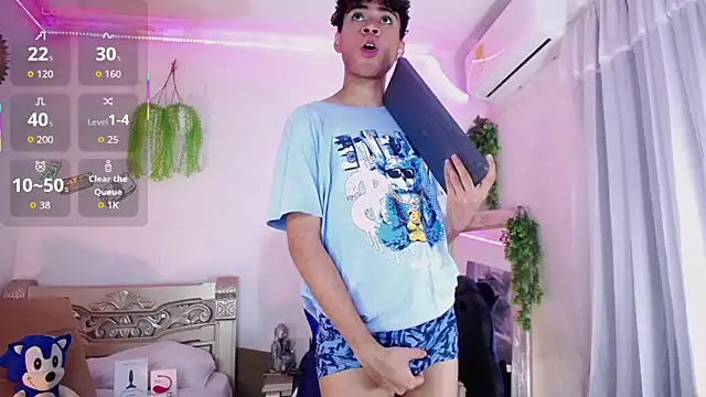 huge armound online show from 15, 10, 2025