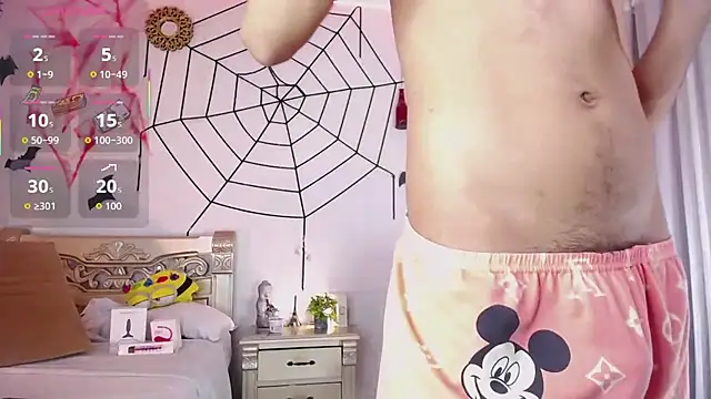 huge armound online show from 30, 10, 2025