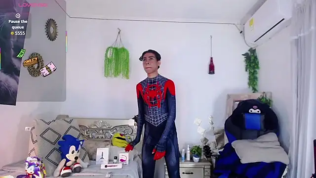 huge armound online show from 12, 4, 2026