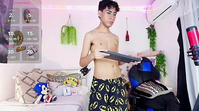 huge armound online show from 25, 3, 2026