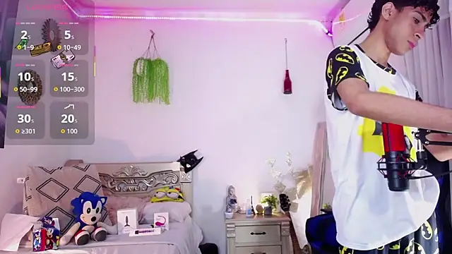 huge armound online show from 12, 4, 2026