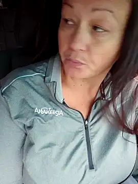 sweetkitty111 online show from 30, 10, 2025