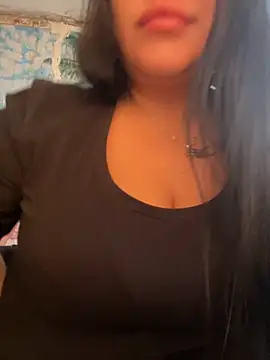 Snapshot of DaisyStreet chatting on 1, 11, 2025 DaisyStreet online show from 1, 11, 2025