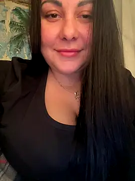 Snapshot of DaisyStreet chatting on 15, 11, 2025 DaisyStreet online show from 15, 11, 2025