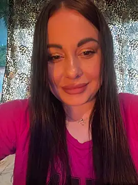 Snapshot of DaisyStreet chatting on 6, 6, 2026 DaisyStreet online show from 6, 6, 2026