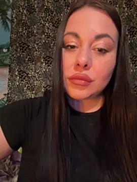 Snapshot of DaisyStreet chatting on 16, 6, 2026 DaisyStreet online show from 16, 6, 2026