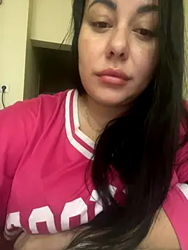 Snapshot of DaisyStreet chatting on 27, 10, 2025 DaisyStreet online show from 27, 10, 2025