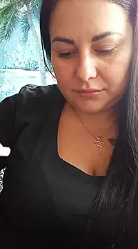 Snapshot of DaisyStreet chatting on 11, 10, 2025 DaisyStreet online show from 11, 10, 2025