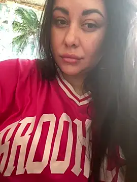 Snapshot of DaisyStreet chatting on 13, 11, 2025 DaisyStreet online show from 13, 11, 2025