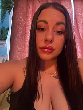 Snapshot of DaisyStreet chatting on 14, 7, 2026 DaisyStreet online show from 14, 7, 2026