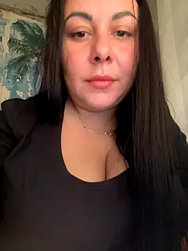 Snapshot of DaisyStreet chatting on 30, 10, 2025 DaisyStreet online show from 30, 10, 2025