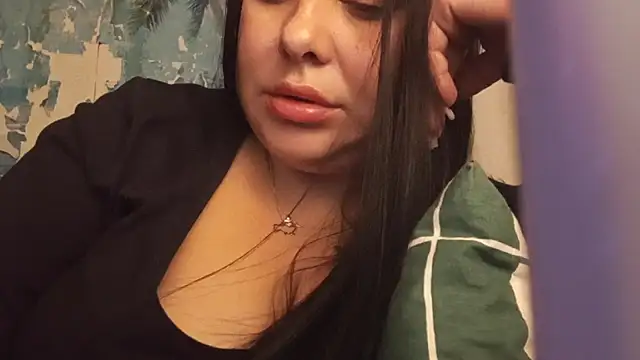 Snapshot of DaisyStreet chatting on 11, 10, 2025 DaisyStreet online show from 11, 10, 2025