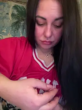 Snapshot of DaisyStreet chatting on 14, 12, 2025 DaisyStreet online show from 14, 12, 2025