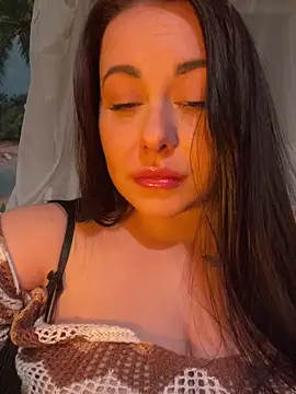 DaisyStreet online show from 15, 4, 2026