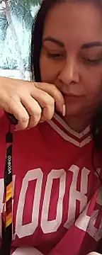 Snapshot of DaisyStreet chatting on 9, 10, 2025 DaisyStreet online show from 9, 10, 2025