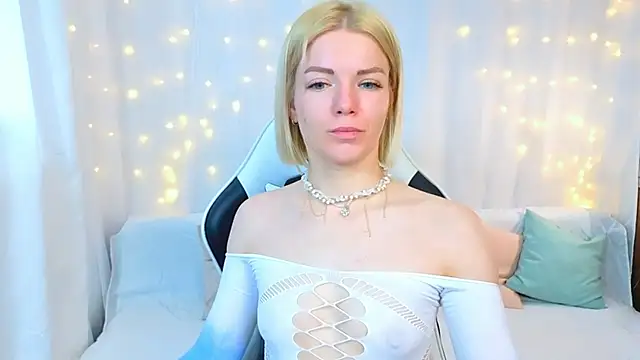 Lily Daviss online show from 12, 5, 2026