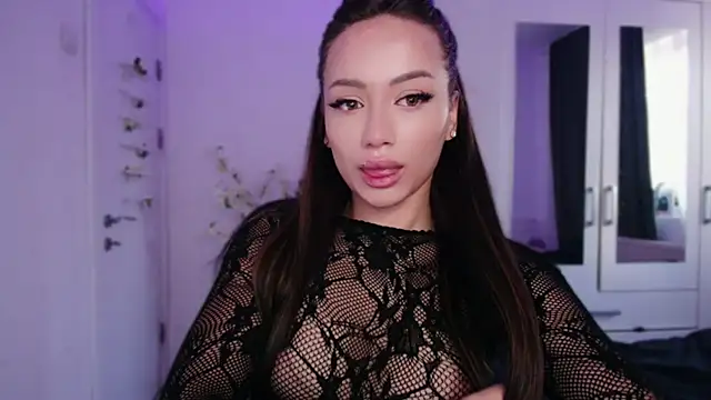 KaylaLaine online show from 1, 11, 2025