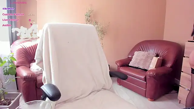 KaylaLaine online show from 6, 4, 2026