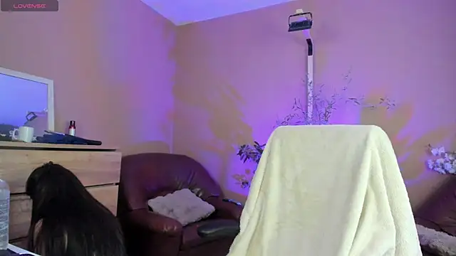 KaylaLaine online show from 21, 5, 2026
