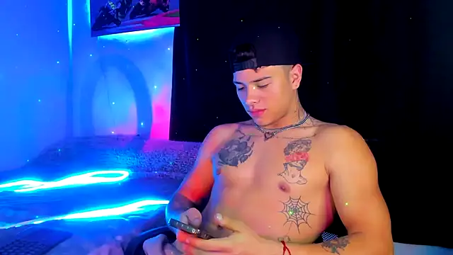 Dominic Biker   online show from 4, 12, 2024