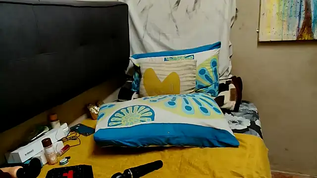 Brunettedevon33 online show from 18, 9, 2025