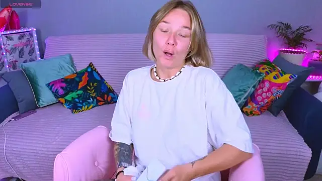 Snapshot of Karen_morris chatting on 21, 7, 2026 Karen morris online show from 21, 7, 2026